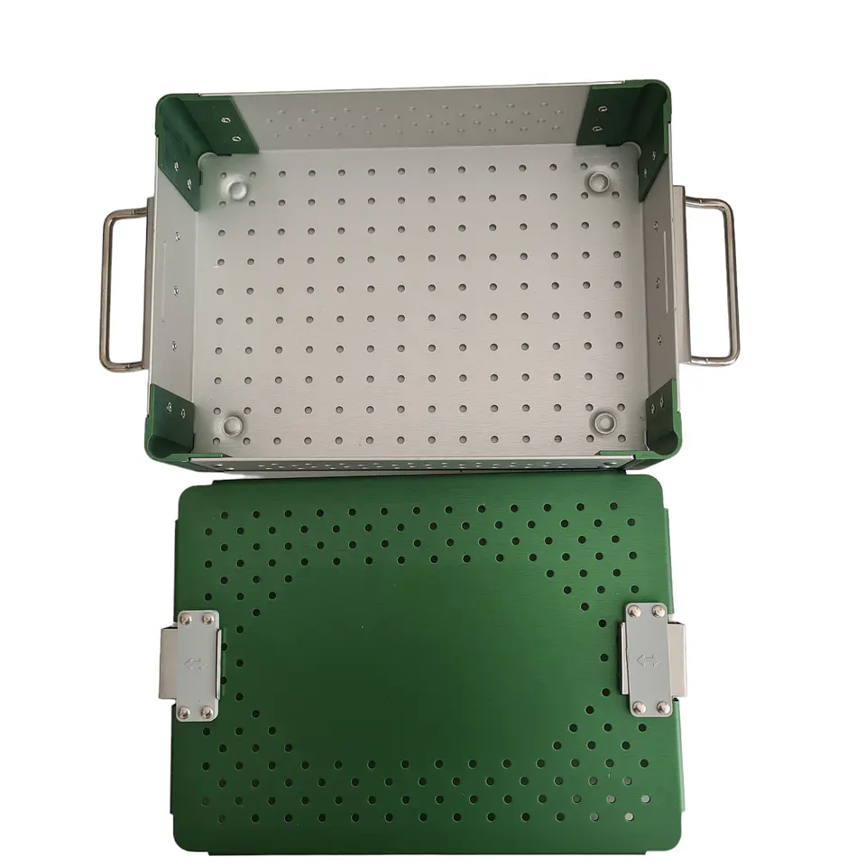 CAJA PERFORADA 24x17x5,5CM CON ESTERILLA 5