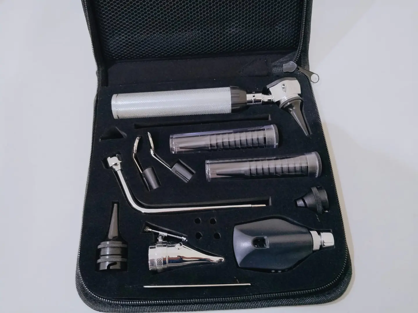 Otoscopio-Oftalmoscopio-set naso-laríngeo Humano 2