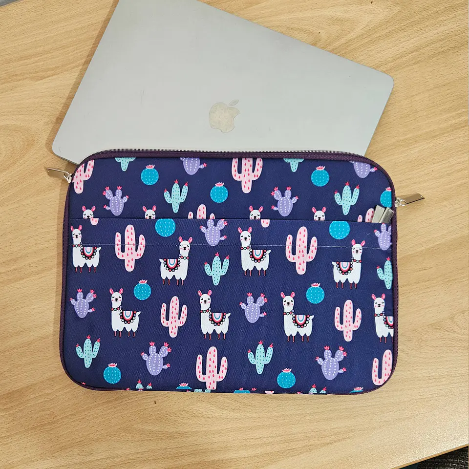 Funda para laptop Llamitas 6