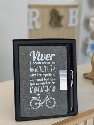 Conjunto bloco de notas e caneta