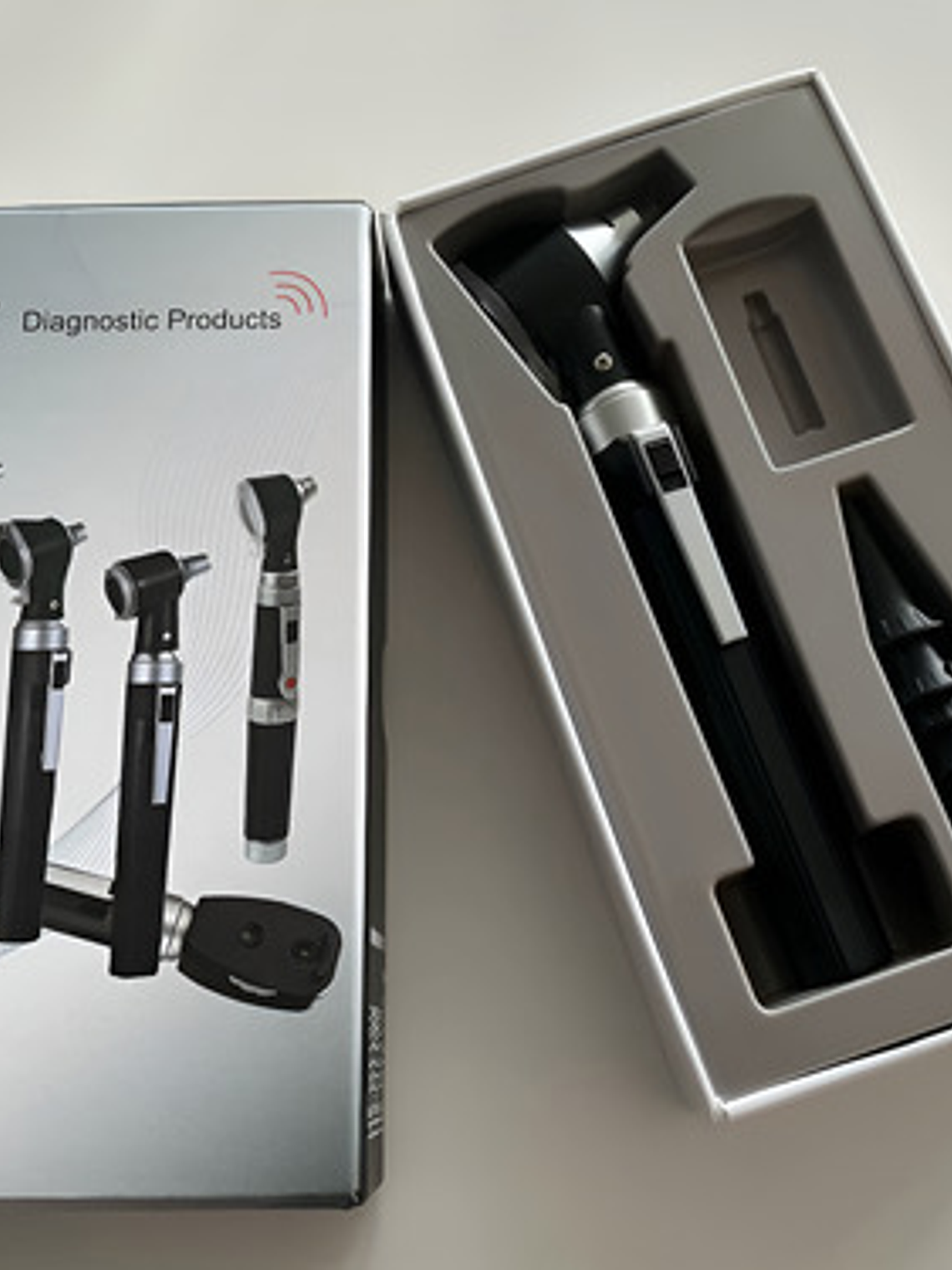 Kit Portatil Otoscopio Diagnostico Oido Luz Led Zoom X3 Negr 2