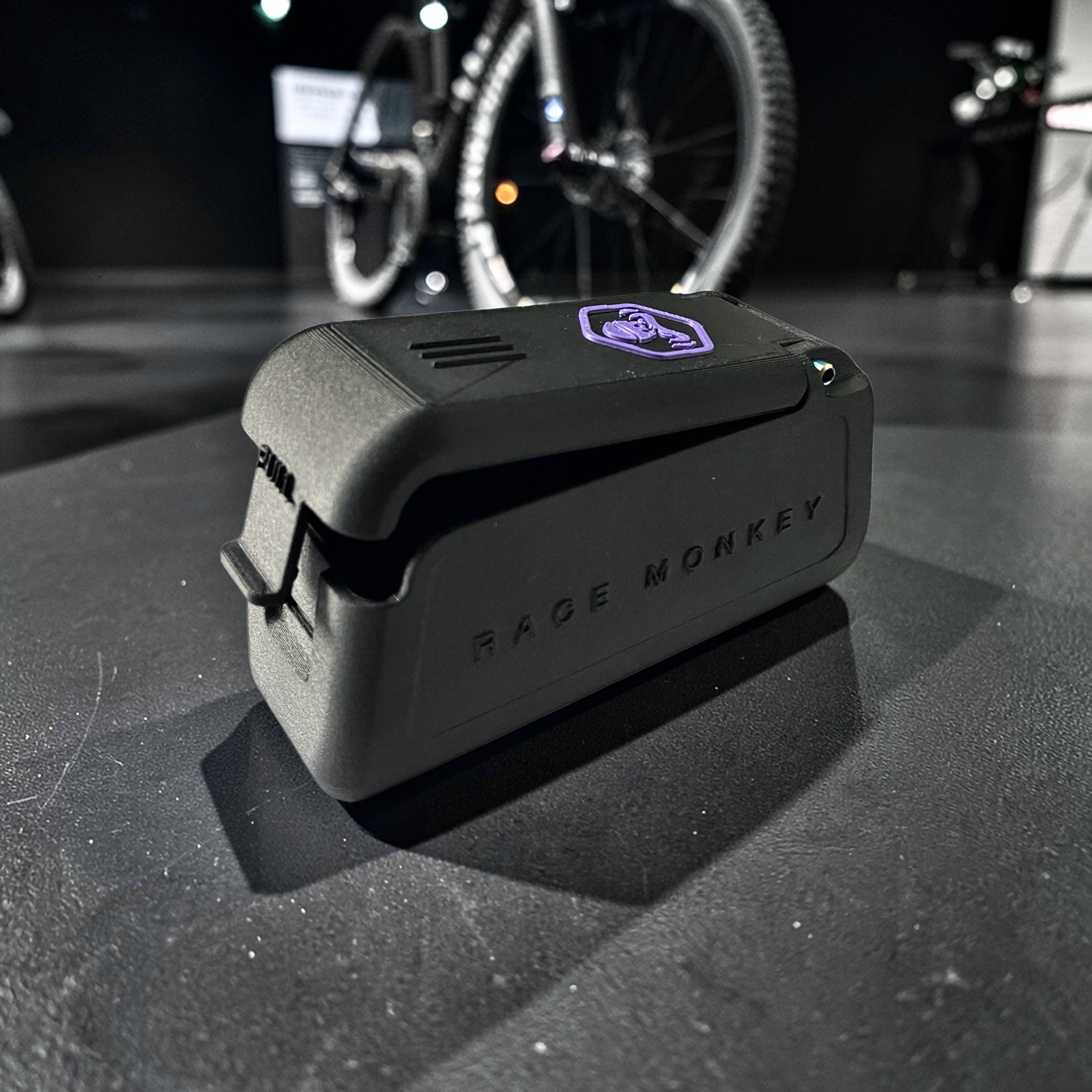 RACE MONKEY NEXUS CAPSULE 6