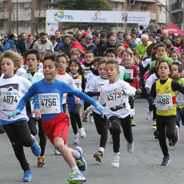 Pack Pequeños Runners Banano + Botella 250cc + Sujetador de Número 16