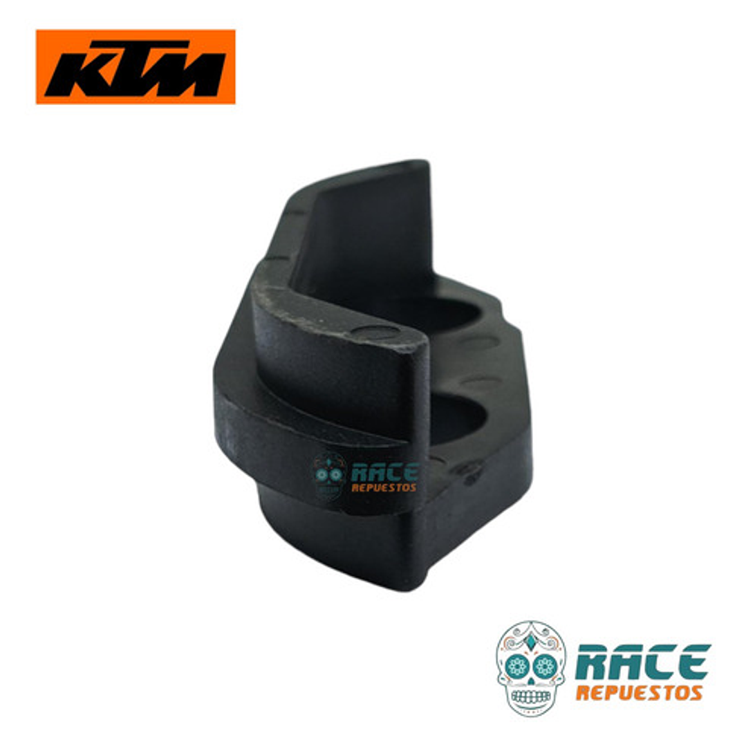 Guia Cadena Neumatico Trasera Ktm Duke 200 Rc 200 Original 4