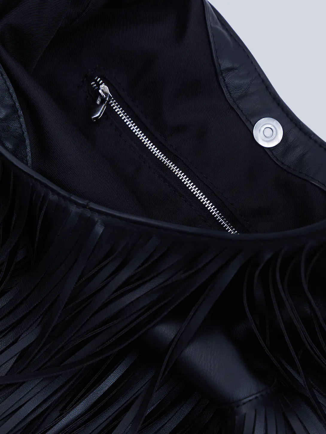 Cartera Fringe 3