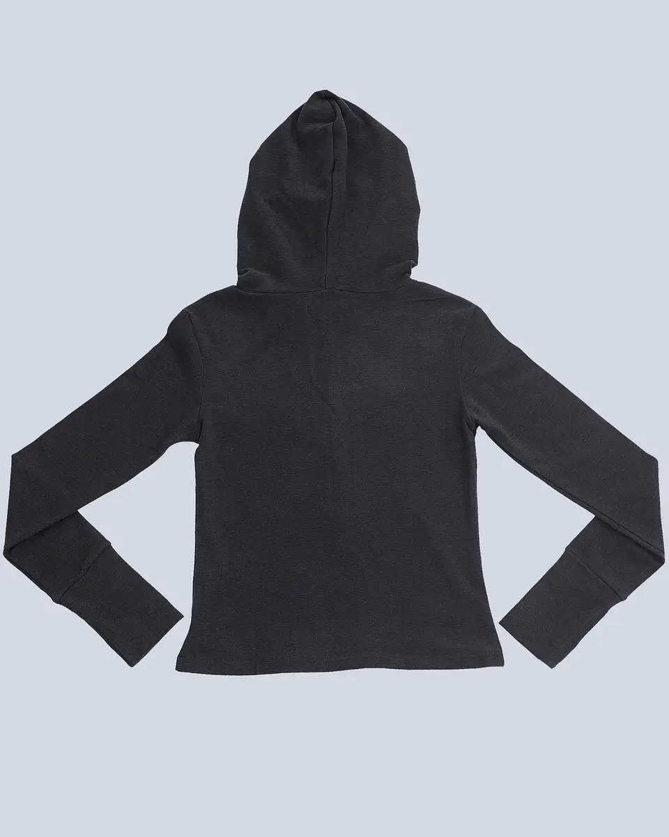 Polera Manga Larga con Gorro 6