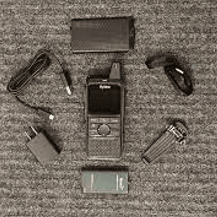 Hytera PNC370 Radio PoC PTT sobre celular amplía el rango de las llamadas al suministrar servicios PTT en redes 3G/4G/WLAN Precio con iva incluido 4