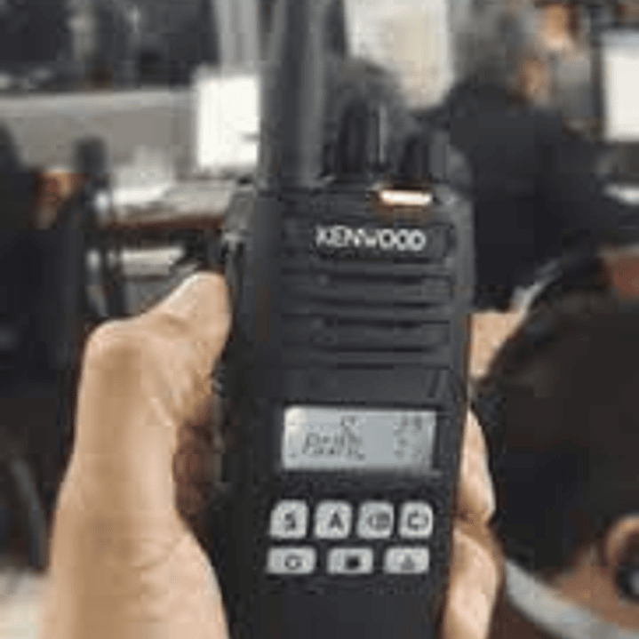 Kenwood NX-1200AK2 VHF 136-174 Mhz 260CH Analógico 5W Radio portátil con pantalla con teclado estandard y escalable para tu negocio o emprendimiento Precio con iva incluido 2