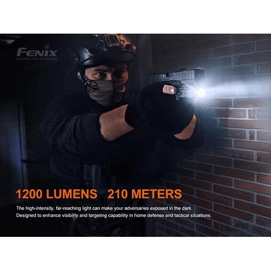 Linterna Fénix GL19R para pistolas con 1200 lúmenes. Ilumina hasta 210 metros de distancia. Dura hasta 2 horas en potencia Alta.