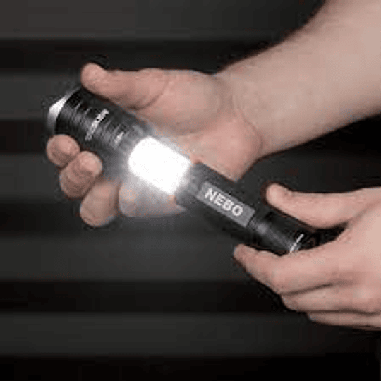 Linterna de mano táctica NEBO TAC SLYDE™ 300 lúmenes