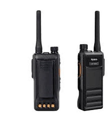 Hytera HP606 Radio de dos vías DMR Tier II y convencional VHF 136-174 MHz  GPS,BT,Mandown 2000mAh BP2002 Euro Standard PS1018 1A Not Sure CH10L30 Strap,Belt Clip,Documentation Kit-