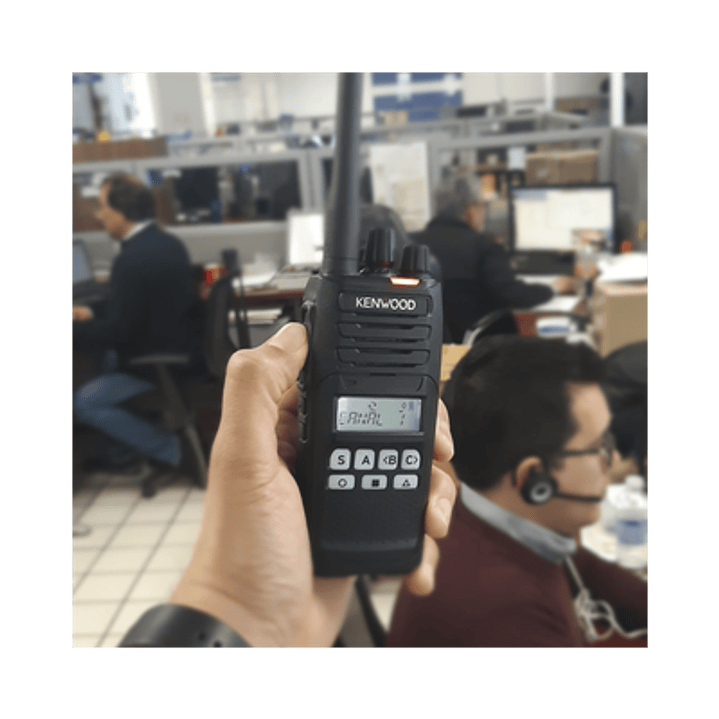 Kenwood NX-1300DK2 UHF 450-520 MHz 260CH NXDN-DMR-Análogo 5W Radio portátil con pantalla y teclado simple, roaming, encriptación Precio con iva incluido 19