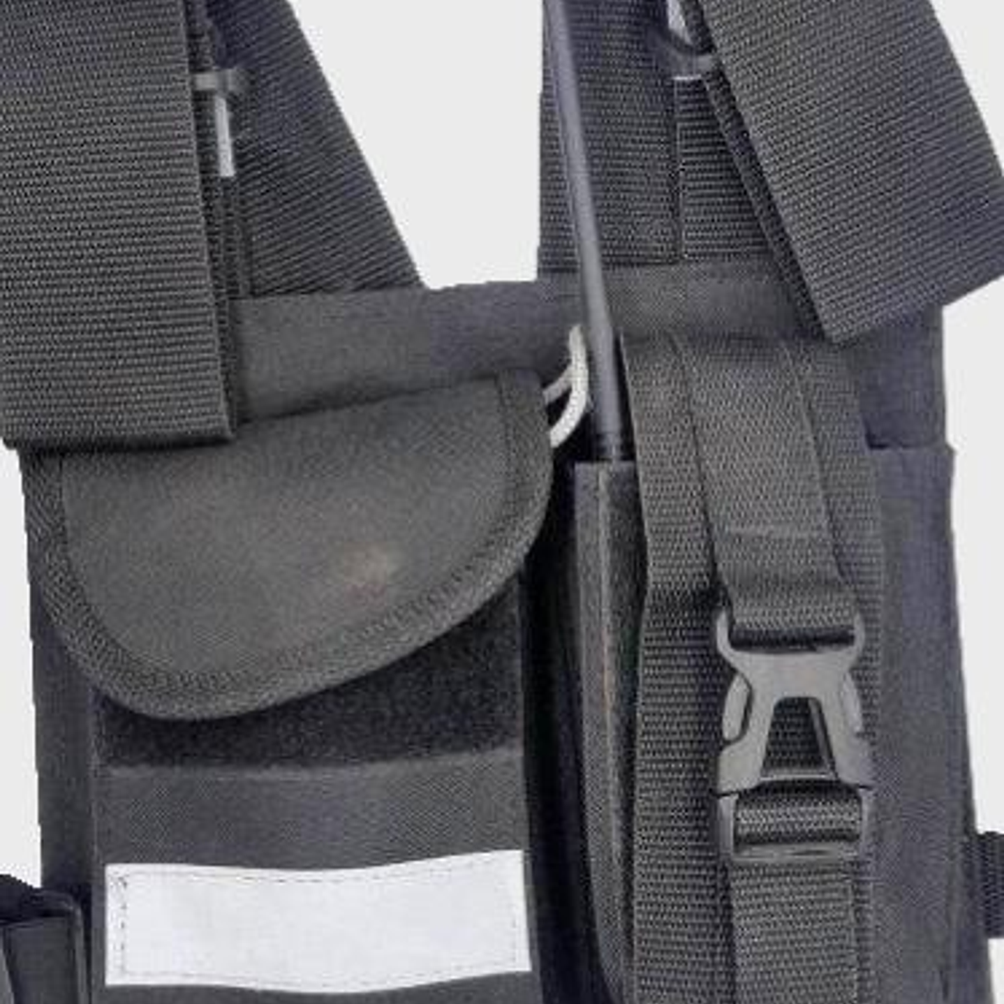 Pechera Universal con bolsillo para equipo de radio de doble seguridad  y bolsillo multiuso con reflectantes  5