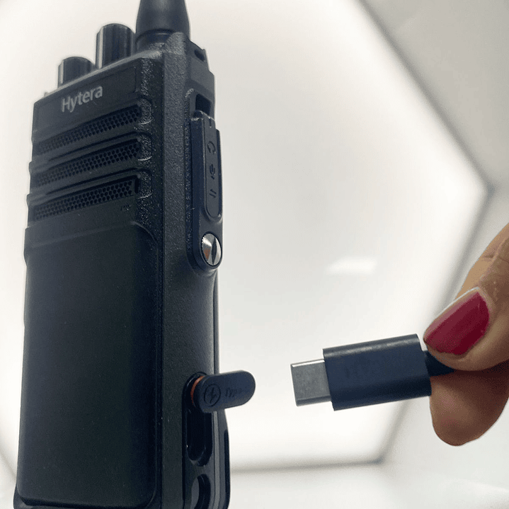 Hytera HP506 VHF 136-174 MHz 256CH Digital DMR y Analogico 5W Radio Digital Profesional DMR Tier II y Analogico IP67 y MIL-STD-810G, parlante anti magnético Precio con iva 1