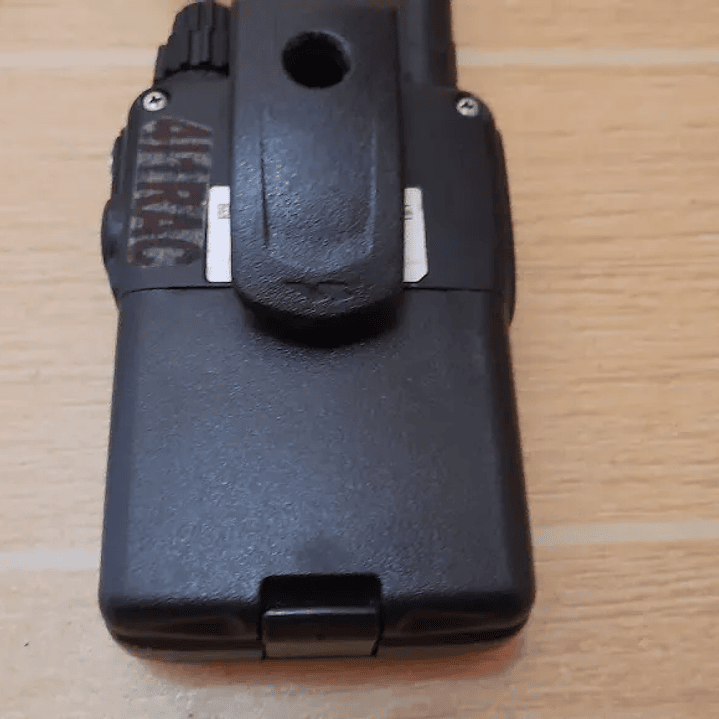 Yaesu VX-6R 144/222/430 MHz 5W Radio dual band VHF UHF IPX7 