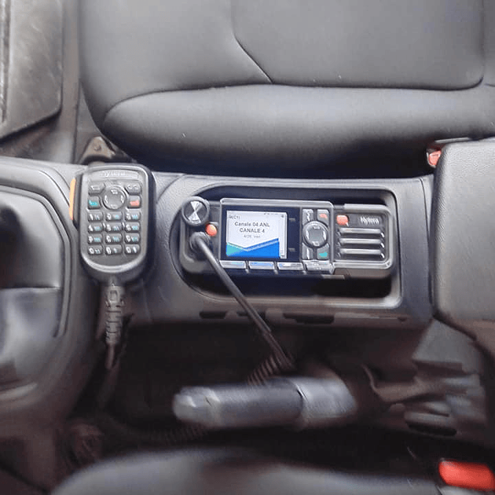 Hytera HM786L UHF3 350-470 MHz 1024CH DMR Tier II y Analogico 25W Radio móvil incluye micrófono parlante remoto y montaje para el vehículo Precio con iva incluido 18