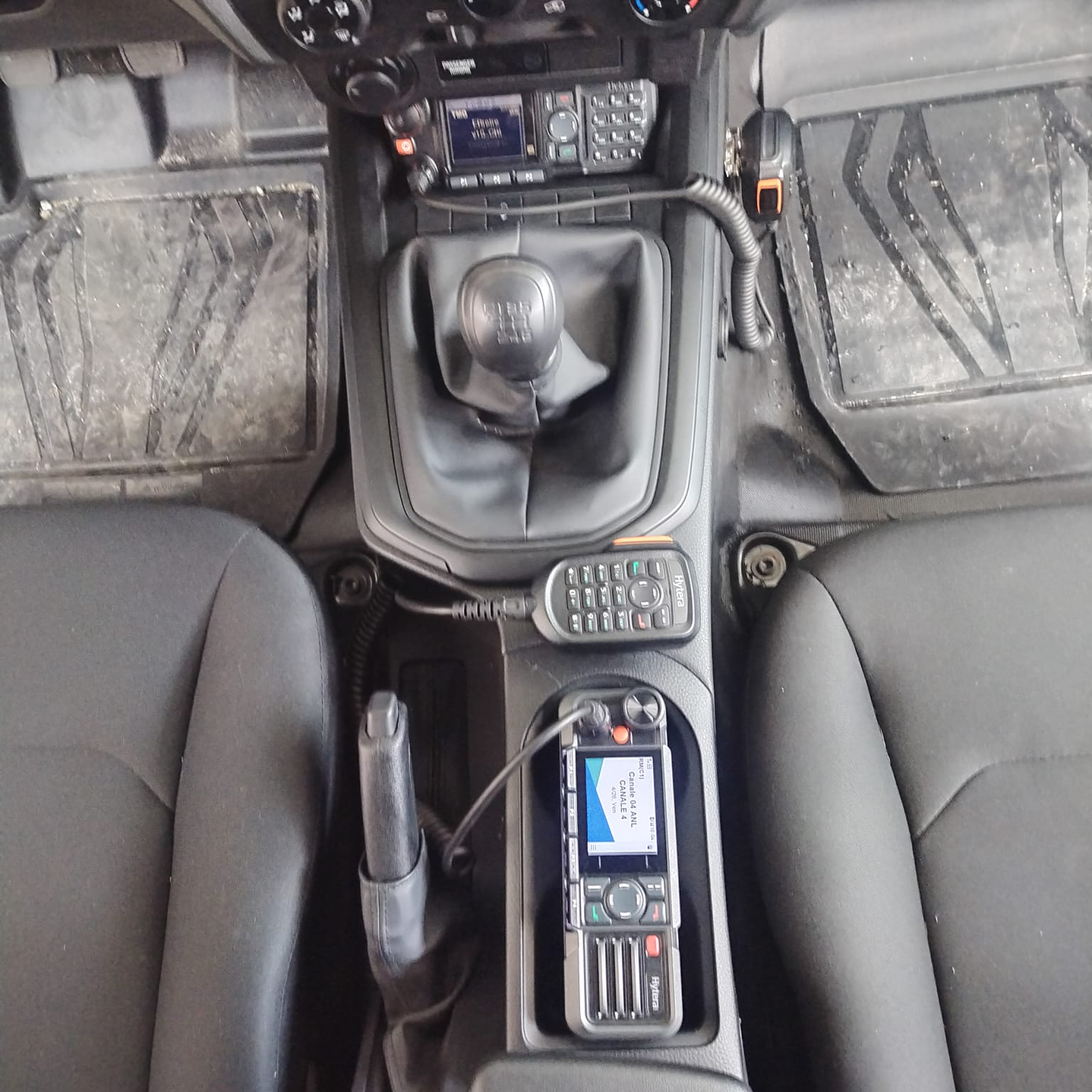 Hytera HM786H VHF 136~174 MHz 1024CH DMR Tier II y Analogico 50W Radio móvil digital y analogico con GPS y Bluetooth Precio con iva incluido 26