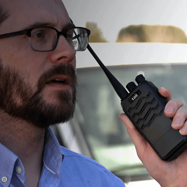 Tait TP2210 UHF2 450-520MHz 256CH Digital y Analogica 4W Radio Digital DMR Tier II y Analogica IP54, sin pantalla Precio Promocional con iva 6