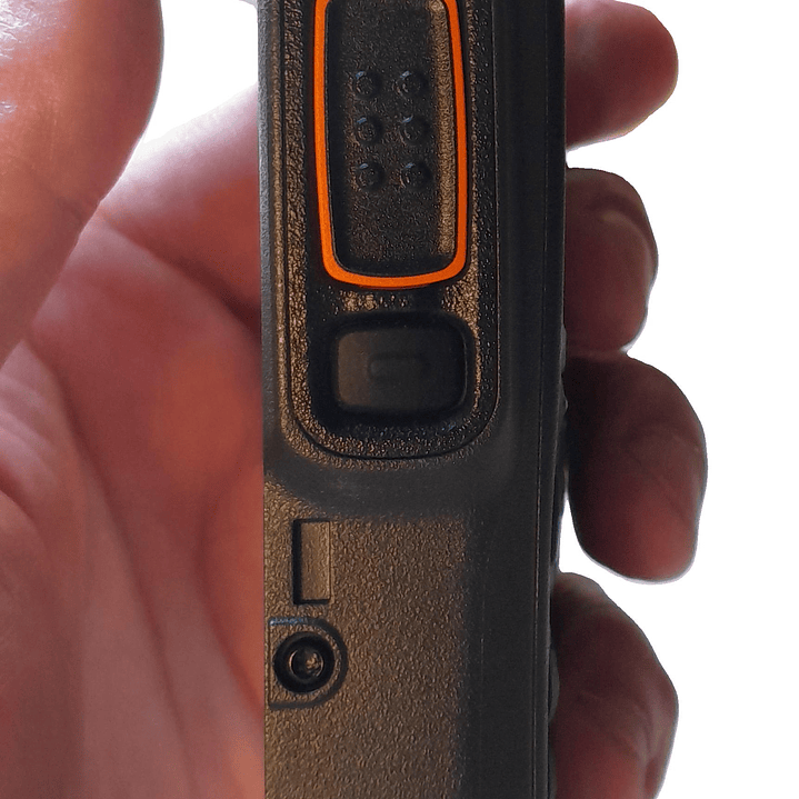 Hytera PT-580H Plus E 806-870MHz GNSS,RTC,REP Radio Portátil de Misión Crítica TETRA incluye Batería, Antena, Clip de cinturón, Colgante de muñeca, Guía de Usuario Precio con iva incluido 4