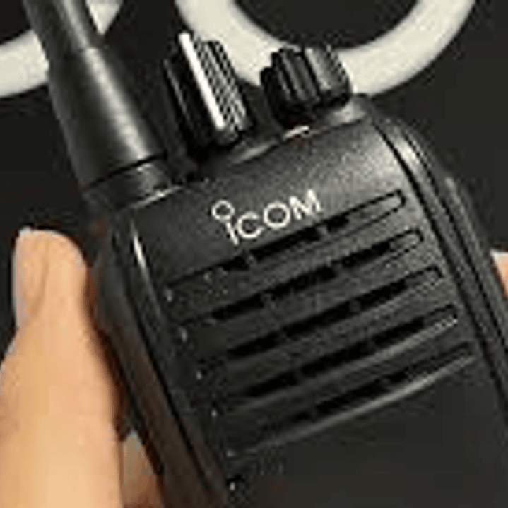 ICOM IC-F2100D UHF 450-520MHz 16CH Digital NXDN 5W Radio digital y analogica sin pantalla IP67 Normas militares MIL-STD-810-G Precio con iva incluido 5