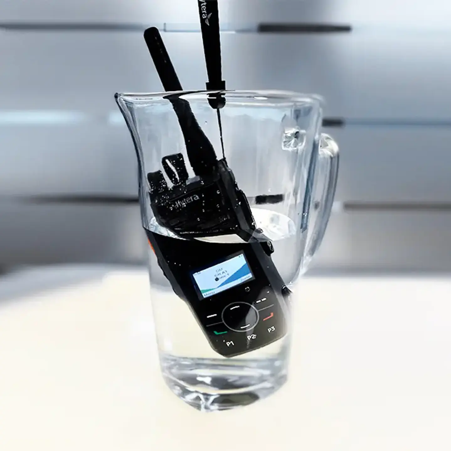Hytera HP506GPS VHF 136-174 MHz 256 CH DMR y Analogico 5W Radio Digital Portátil Profesional | GPS Sin pantalla Precio con iva 15