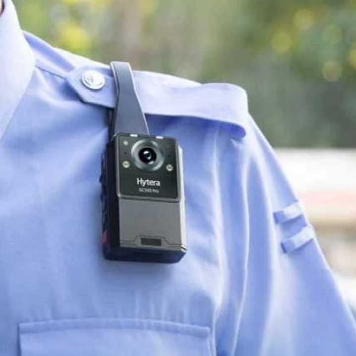 Hytera GC550PRO Bodycam profesional para personal de seguridad con 128GB IP67 Batería no removible de 2.100 mAh Campo de visión 118° Pantalla de 2