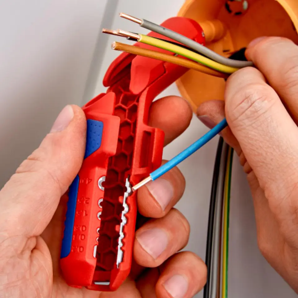 Pelacables Ergostrip 169501SB Knipex 9
