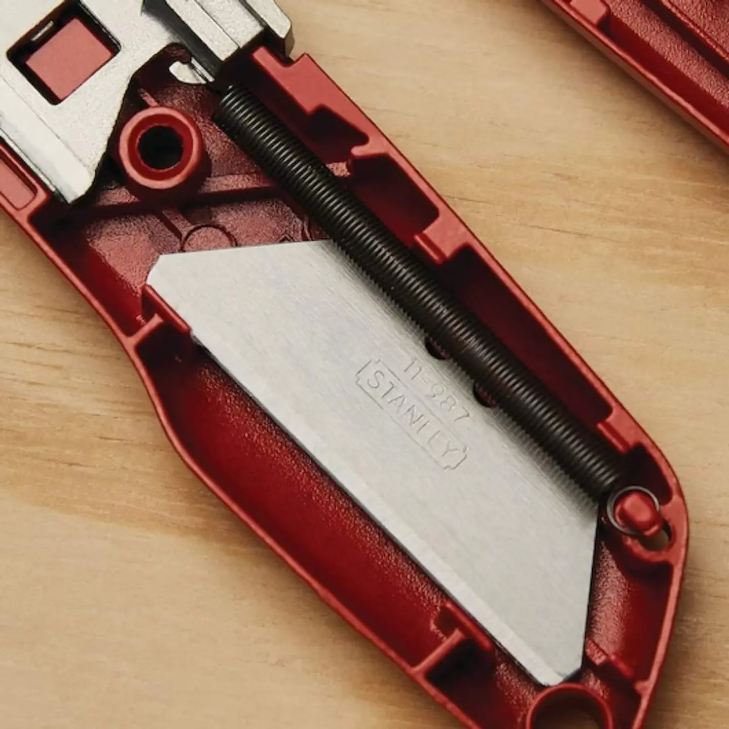 Cuchillo Auto Retráctil Seguridad 10-189C Stanley 4