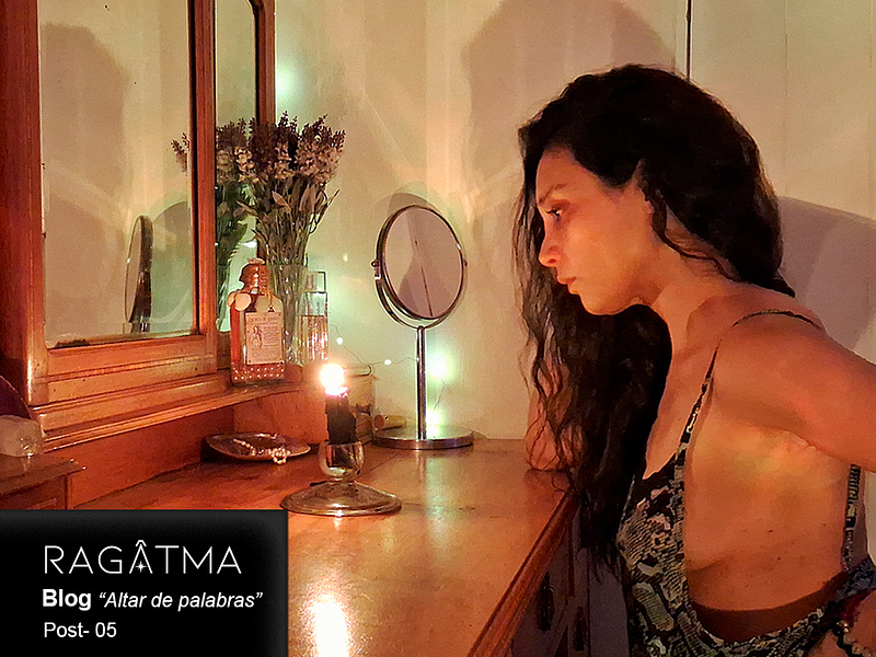 EL ALTAR QUE ME SOSTUVO: El espejo como ritual de sanación personal