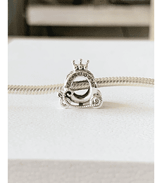 Charm Carruaje Signature