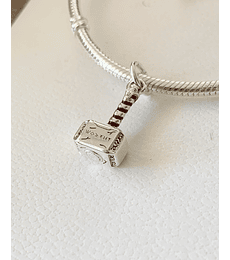 Charm Martillo Thor