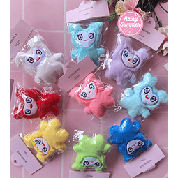 TWICE - PINS DE PELUCHES DE LOVELYS