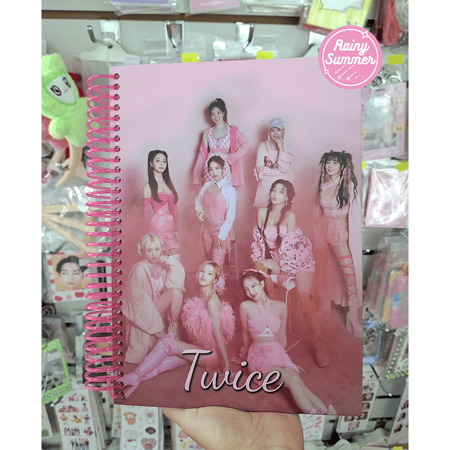 TWICE - CUADERNO UNIVERSITARIO DE 3 MATERIAS
