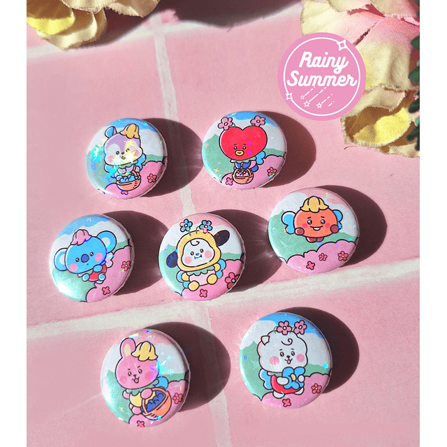 BTS -  BT21 CHAPITAS / PINS HOLOGRÁFICOS LITTLE FAIRIES
