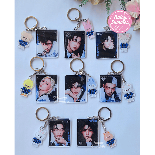 STRAY KIDS - LLAVEROS SKZOO KARMA
