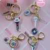 TWICE, KATSEYE, BABYMONSTER Y NMIXX- LLAVEROS ACRÍLICOS LIGHTSTICK