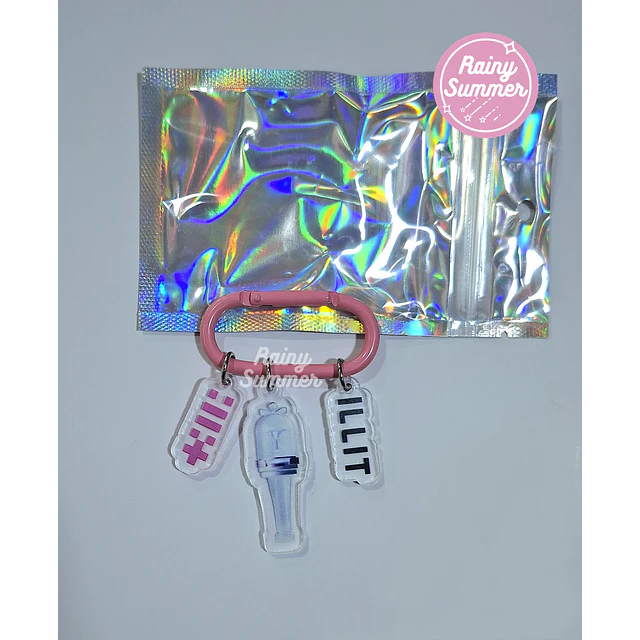 ILLIT - KEYCHAIN MOSQUETÓN
