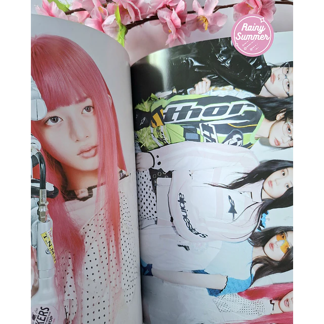 ILLIT - PHOTOBOOK