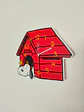 Reloj de Pared Snoopy en su Casa Roja – Edición Decorativa y Divertida - Miniatura 3