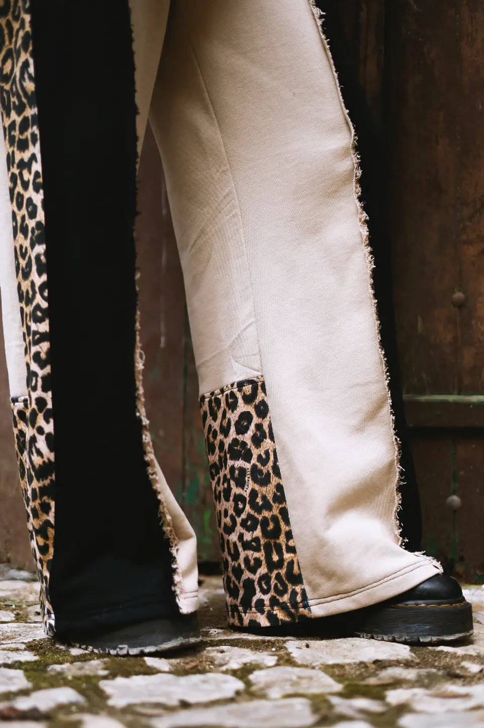 LION PANTS LEO 10