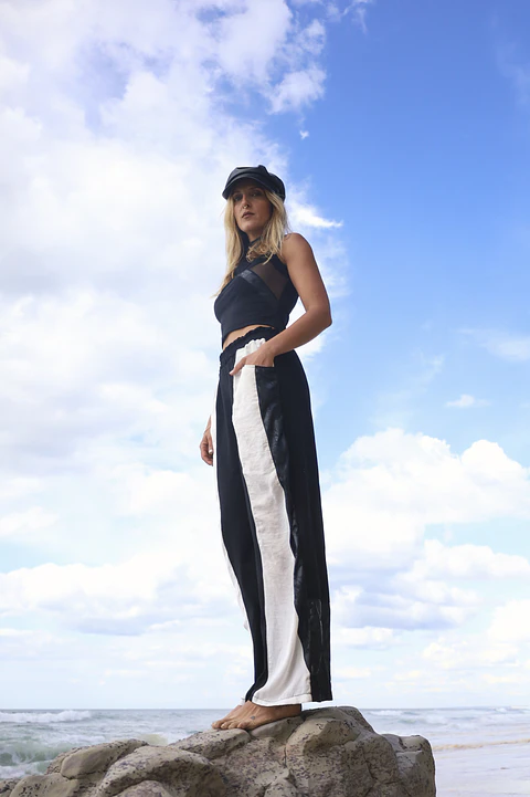 LION PANTS Black & White