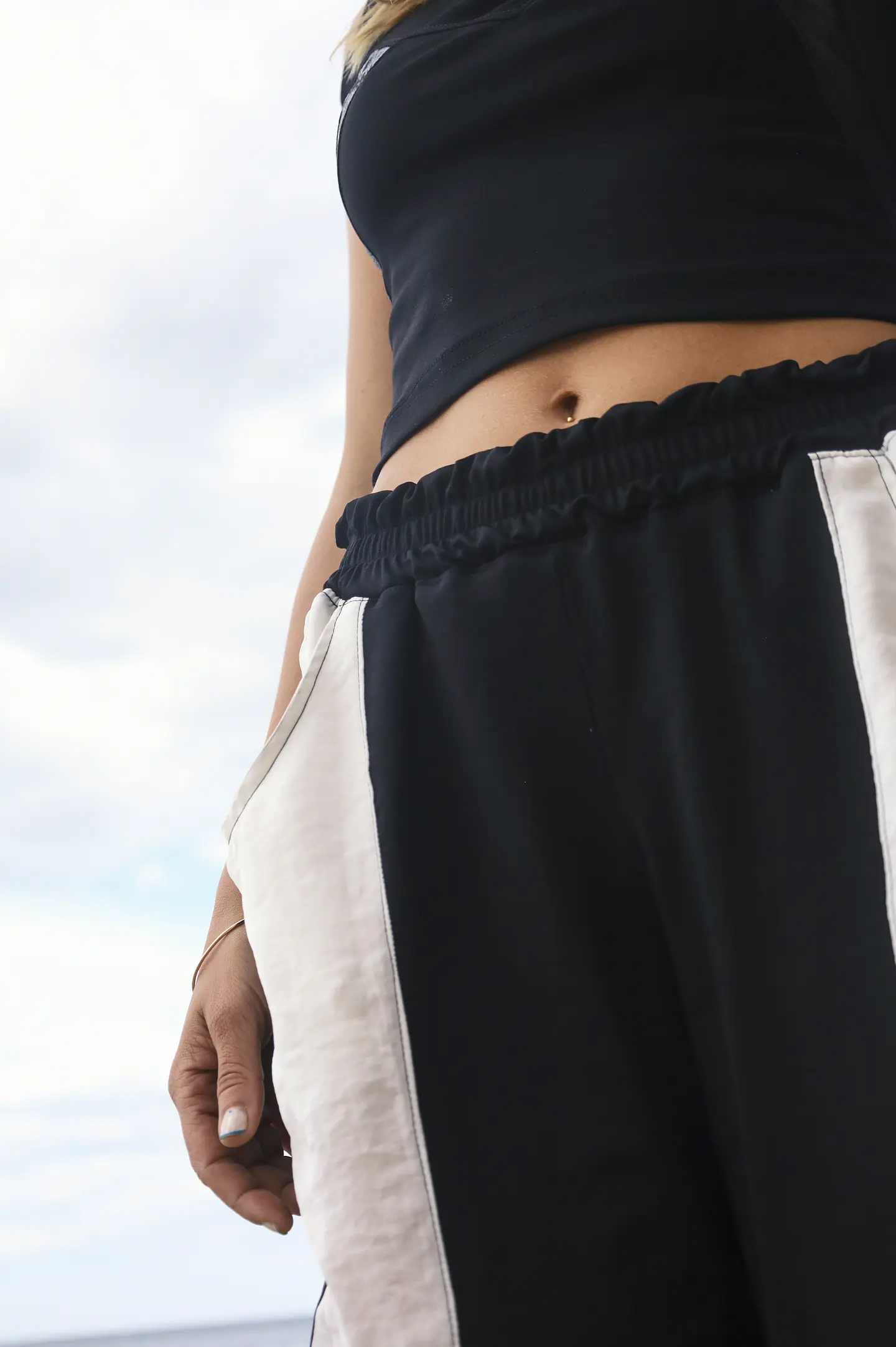 LION PANTS Black & White 4