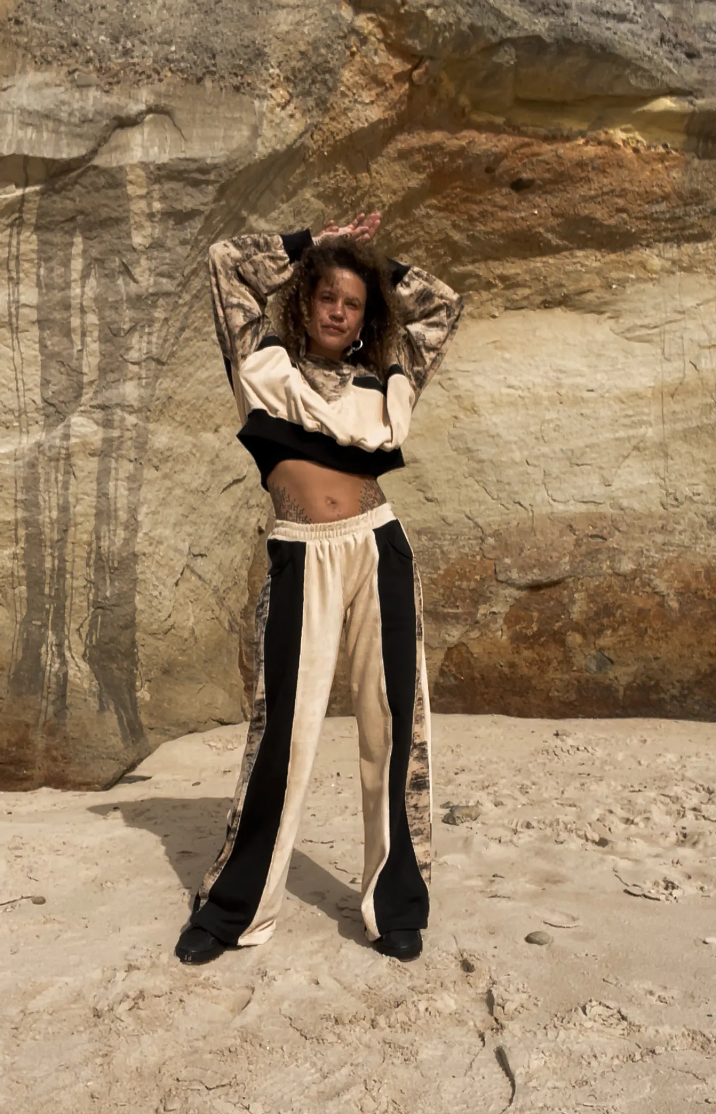 CROP CHEETAH HOODIE  4