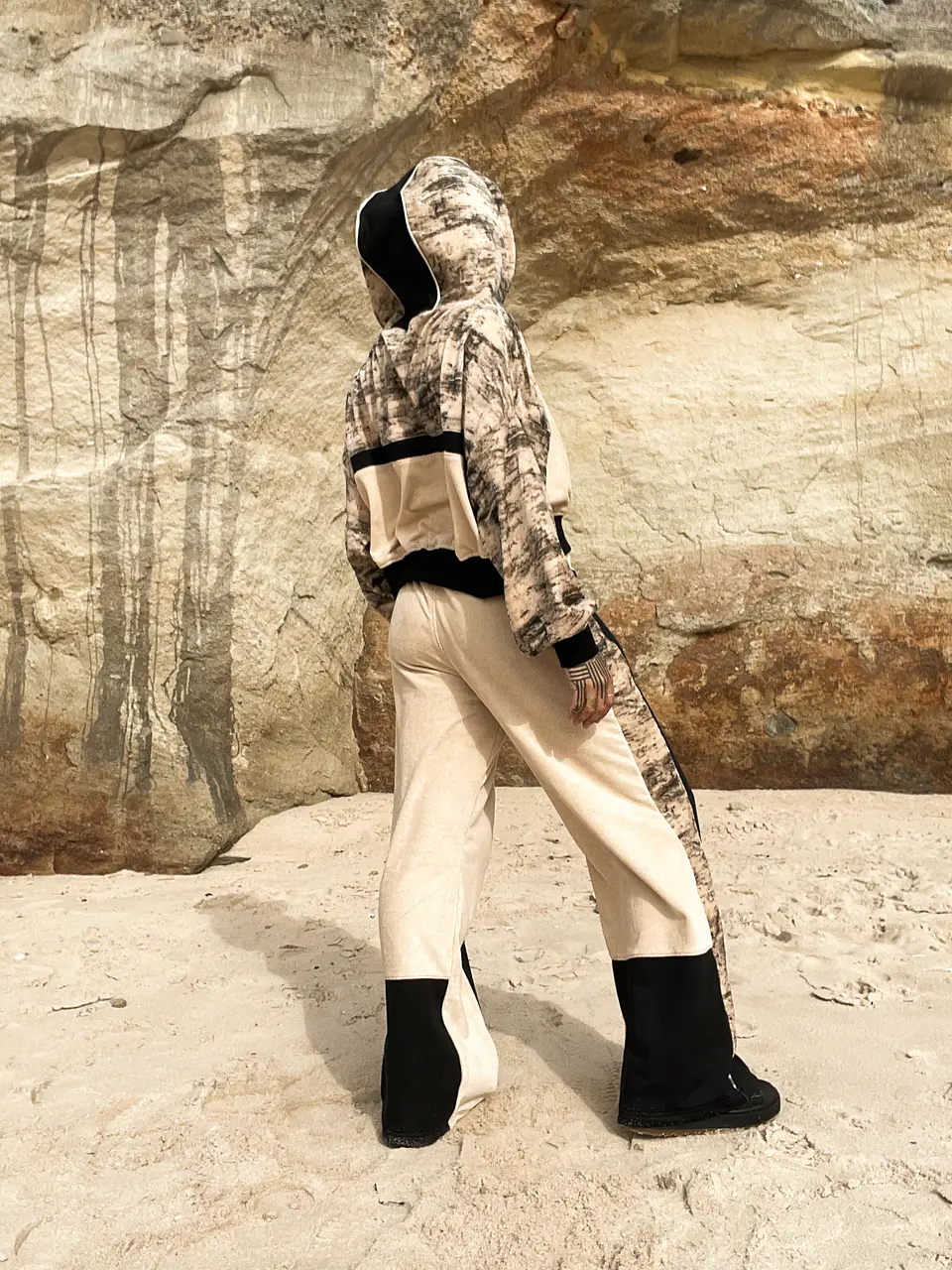 CROP CHEETAH HOODIE  11