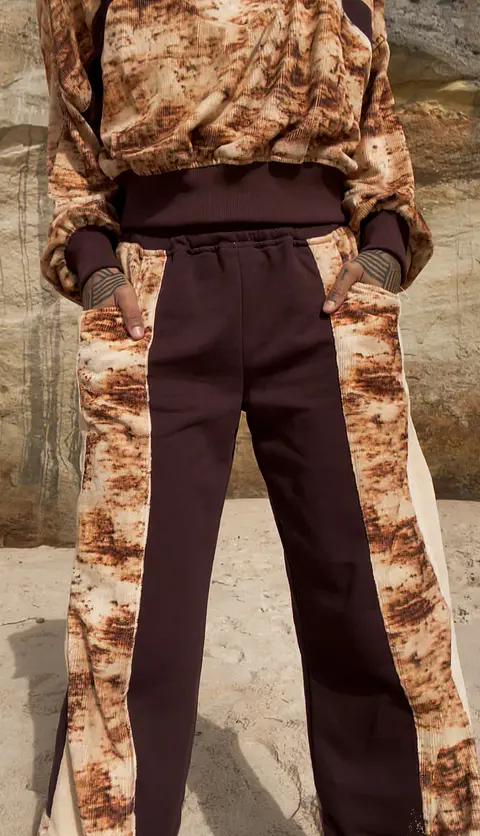 LION PANTS 