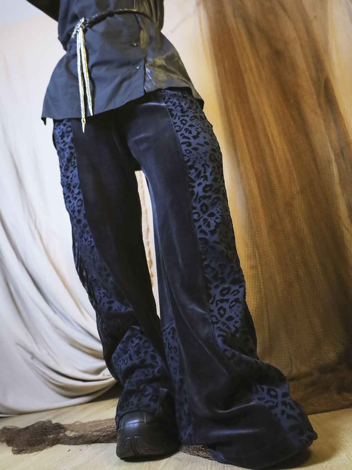 LION PANTS  1