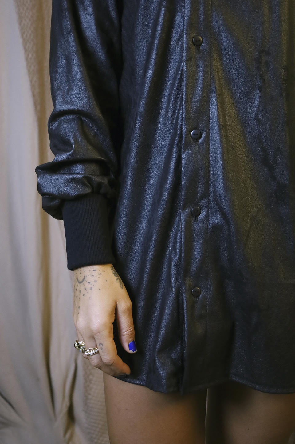 WAVE ASYMMETRIC SHIRT 10