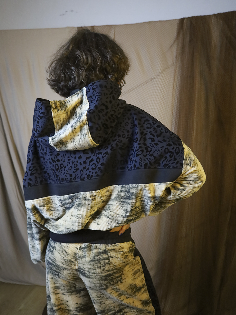 CHETAH HOODIE CROP 2