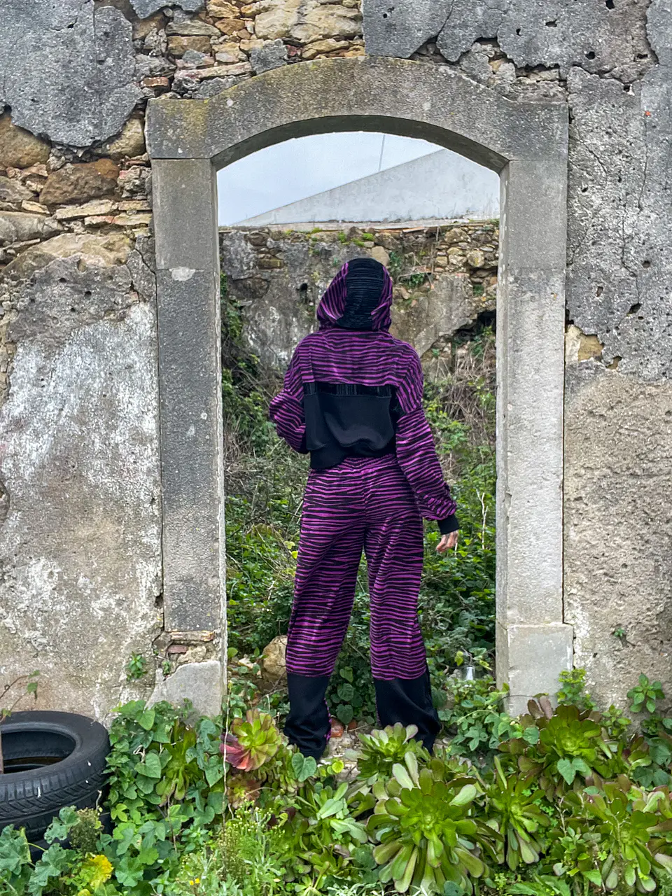 TIDE TRACKSUIT 7