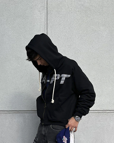 PATCH SHIFT ZIP BLACK